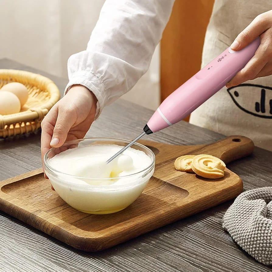 Compact pink coffee beater